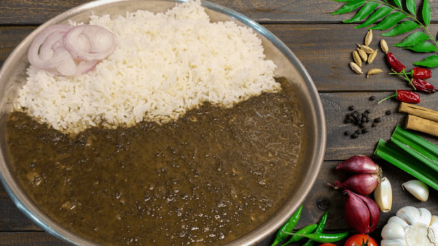 Kumaoni Kaapa — spinach lentil curry with rice, a local specialty